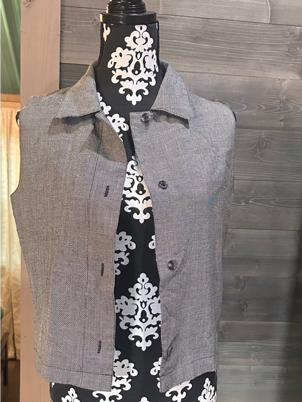 Vintage Morton Bernard Gray Textured Sleeveless Button Vest size small